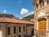 Hostal R10 - Hostels