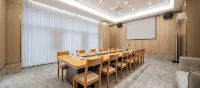 Xiniaogu Holiday Hotel - Fitnessstudio
