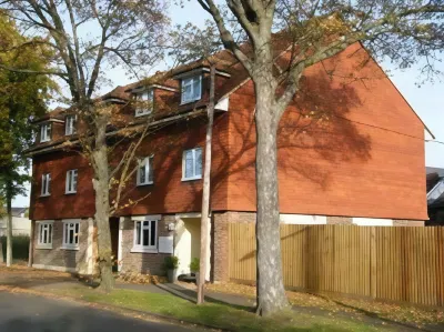 Springfields Hotels near Knepp Estate - Rewilding Area
