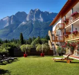 Romantik Alpenhotel Waxenstein Hôtels à : Grainau