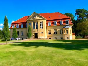 Schloss Grabow, Resting Place & a Luxury Piano Collection Resort, Prignitz Brandenburg