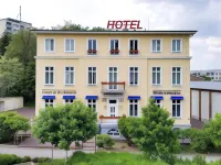 Hotel Altberesinchen Hotels near St. Marienkirche