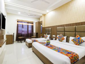 FabHotel Royal Villa Hussainpura Chowk