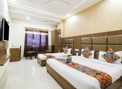 FabHotel Royal Villa Hussainpura Chowk