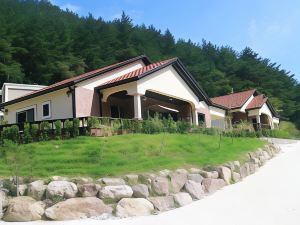 Muju Honey Stay Pension