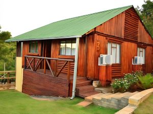 Tsanana Log Cabins and Mullberry Lane Suites