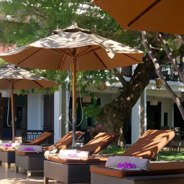 De Lanna Hotel Hotels near Old City