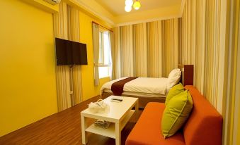 Soft Travel House