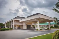 Baymont by Wyndham Fayetteville Hôtels à : Fayetteville