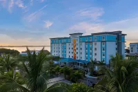 Compass Hotel by Margaritaville Anna Maria Sound Các khách sạn gần 11th Street Gallery