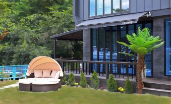Gyeongju Pool Villa New Valley