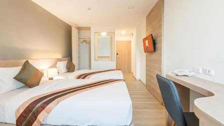 B2 Phrae Boutique & Budget Hotel Отели в г. Пхрэ