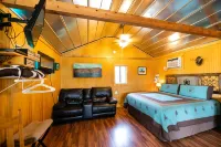 Walnut Canyon Cabins Hotels in Fredericksburg