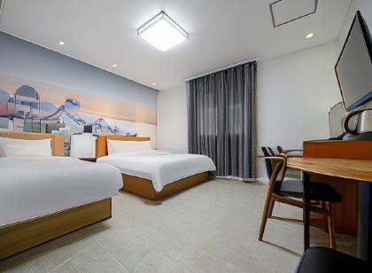 Jeonju Jungang Raon Hotel