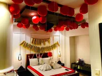 12th Avenue Hotels in Lahore