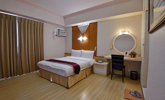 Green Yard Business Hotel