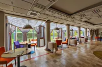 Logis Hostellerie des Clos et Restaurant Bistrot des Grands Crus