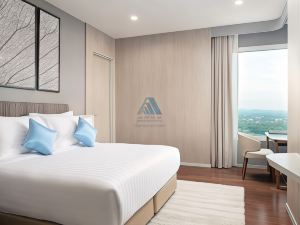 White Sand Beach Residence Pattaya