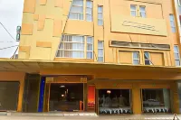 RedDoorz Plus Syariah @ Tiban Centre Batam Hotel dekat Niad Jaya