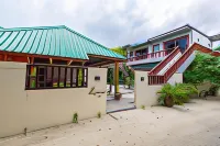 Sunny Breeze View Hotels in Ellaidhoo