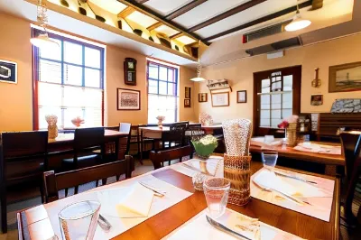 普瑞馬裡公寓 Caffe Neptun附近的飯店