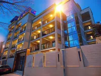 Apartments and Rooms Grand Palazzo Hotels near Cetinje Monastery