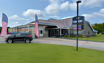 Boarders Inn & Suites by Cobblestone Hotels - Munising
