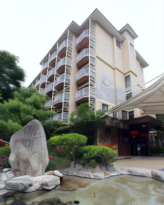 Ku Kuan Hotspring Hotel Hotell i Heping District