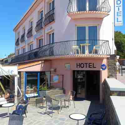 Hôtel Triton Hotel Exterior