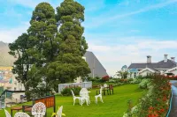 The Clovelly Bungalow