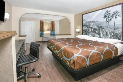 Super 8 by Wyndham Moss Point Hotels near Cross-Roads Church