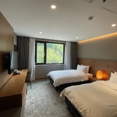Mudeung Park Hotel Hotels near Jeungsimsa Buddhist Temple