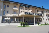 Hotel Meleiros فنادق في Puebla de Sanabria