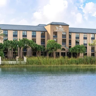 The Palms Inn & Suites Miami, Kendall, FL Hotels near Zoo Miami