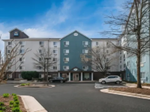 Suburban Studios Sterling - Washington Dulles Hotels in Potomac
