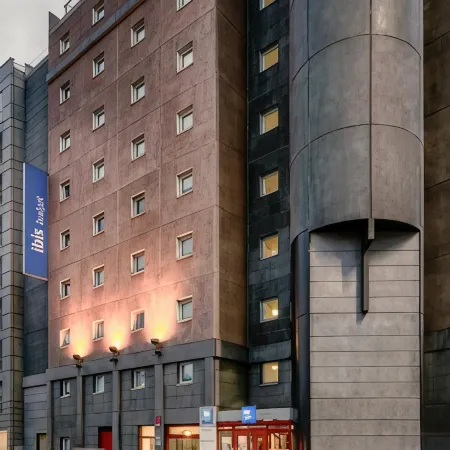 Ibis Budget Paris Porte d'Italie Est Отели рядом с достопримечательностью «Валь-де-Сен»
