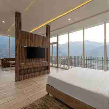 Spt Clarks Inn Suite Mandi Rooms