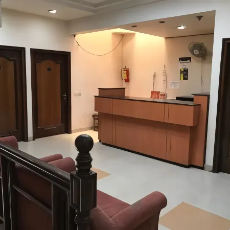 Hotel D R International