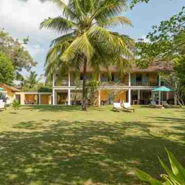 The Last House Hotel Exterior