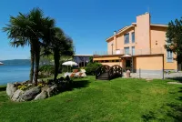 Hotel la Bella Venere Hotels near Località Felceto