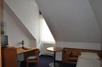 Turm Hotel Schwedt Hotels in der Nähe von Dorfkirche Criewen