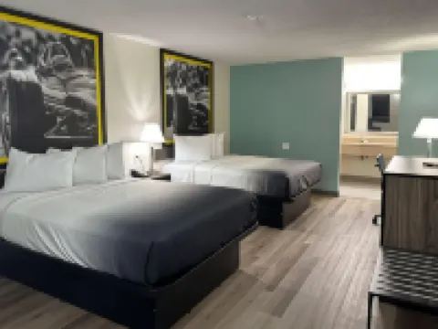 Super 8 by Wyndham Kannapolis Hotels in Cabarrus County