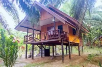 Khao Sok Palmview Resort Hotels near จุดกางเต็นท์เขาสก มังกี้&ริเวอร์ แคมป์ Khaosok Monkey&River Camps