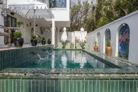 Le Petit Manoir Boutique Hotel - Jacuzzi