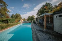 Guesthouse de Witte Merel Deluxe - Homestays