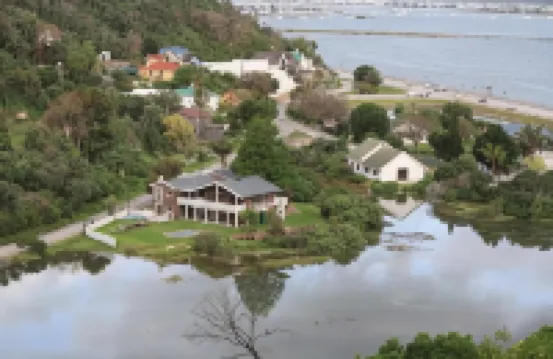 ソールト リバー ロッジ パラダイス周辺のホテル