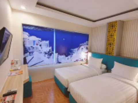 Front One Budget Malang by Azana Hotels in Lowokwaru