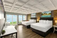 Terrace Bay Hotel - Lakefront Hotels in Escanaba