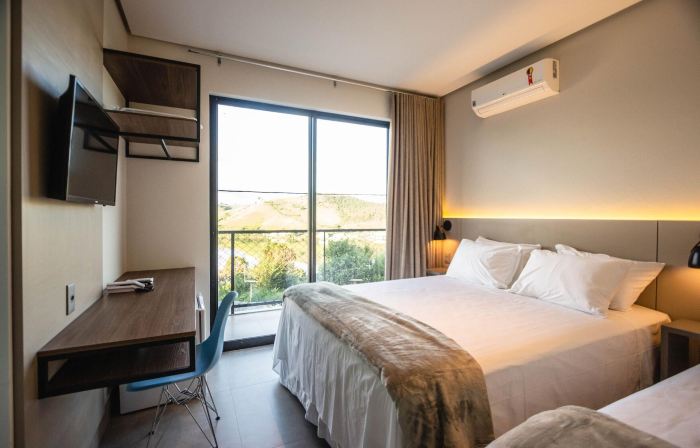 Naim Hotel