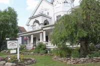 Victorian Charm Inn - breakfast